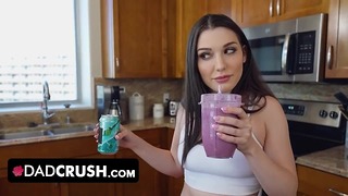 Dad Crush – Fitness Babe Motivates Her Lazy Stepdad To Live More Healthy With Her Juicy Pussy