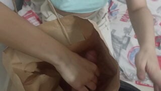 Mi Hermanastro Me Da Un Delicioso Regalo Parte 1