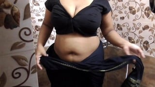 Spying On Indian Stepmom Disha In Bathroom But I Cought