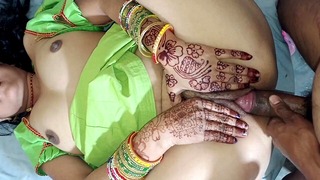 Indian married Lalitabhabhi 21 year women tight pusssy bedroom fucking step brother